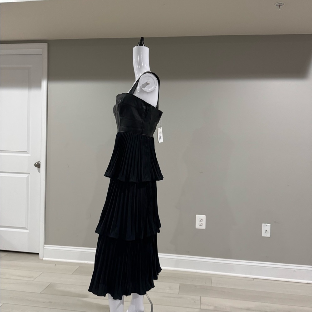 $648 AMUR
Women's Ozzy Faux Leather & Crêpe De Chine Midi-dress In Black size 8 - Picture 8 of 10